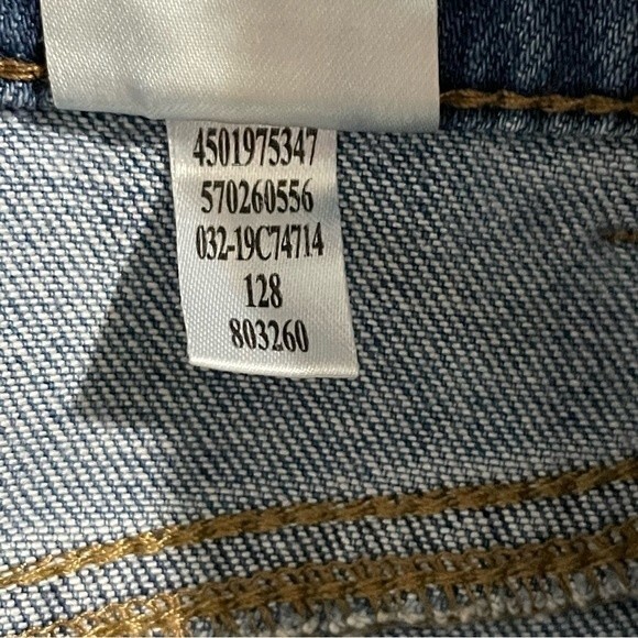 Chico's Women's Wide Leg Crop Jeans Size 6 Button Fly Denim Released Raw Hem - Picture 7 of 9